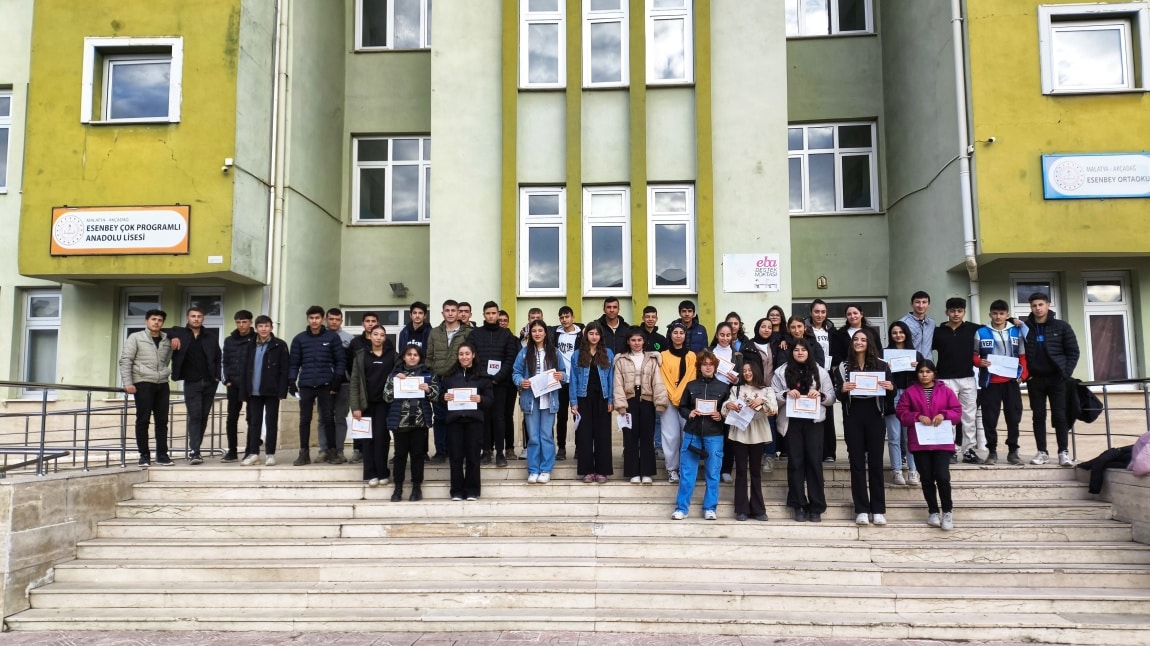 Esenbey Lisesinde Karne Heyecanı 